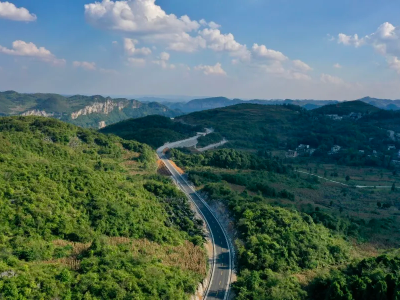 毕节黔西新仁至化屋旅游公路建成通车