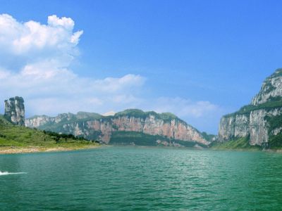 Dongfenghu Lake 