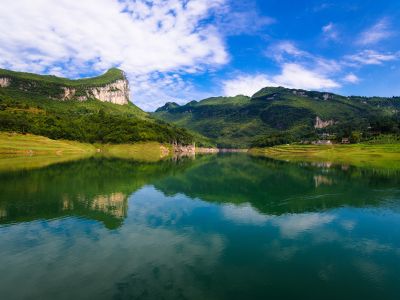 东风湖