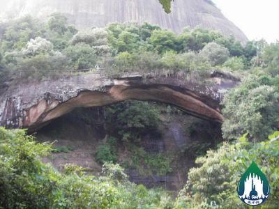 19-Comparison with non-karst natural bridge